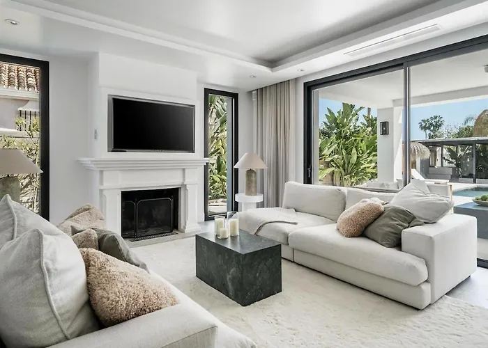 Pearl - Luxury Hideaway Near Puerto Banus