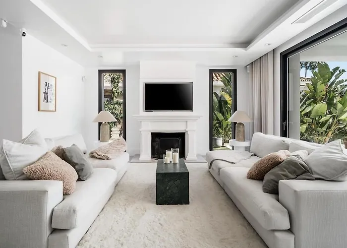 Pearl - Luxury Hideaway Near Puerto Banus Villa Marbella